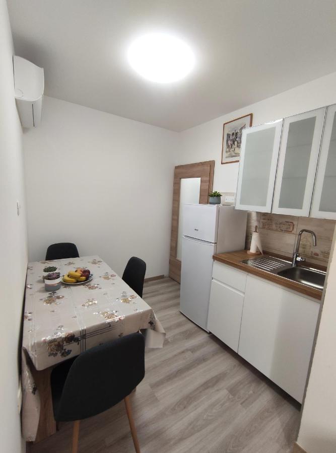 Apartma Ana Koper Eksteriør bilde